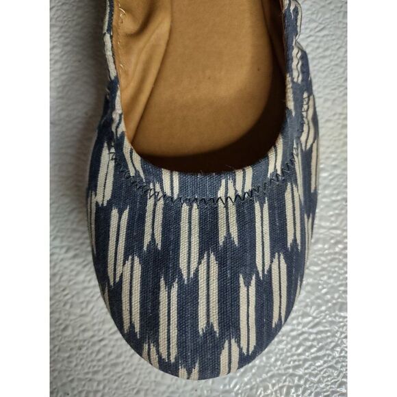 Lucky Brand Echo 3 Navy Blue and White Ballet Flats Size 7.5M - Picture 11 of 12